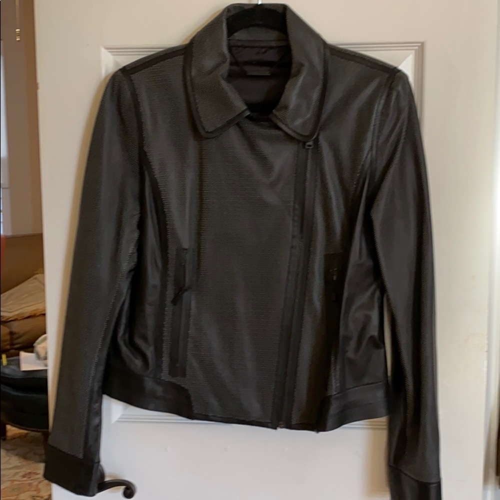 Leather moto a let